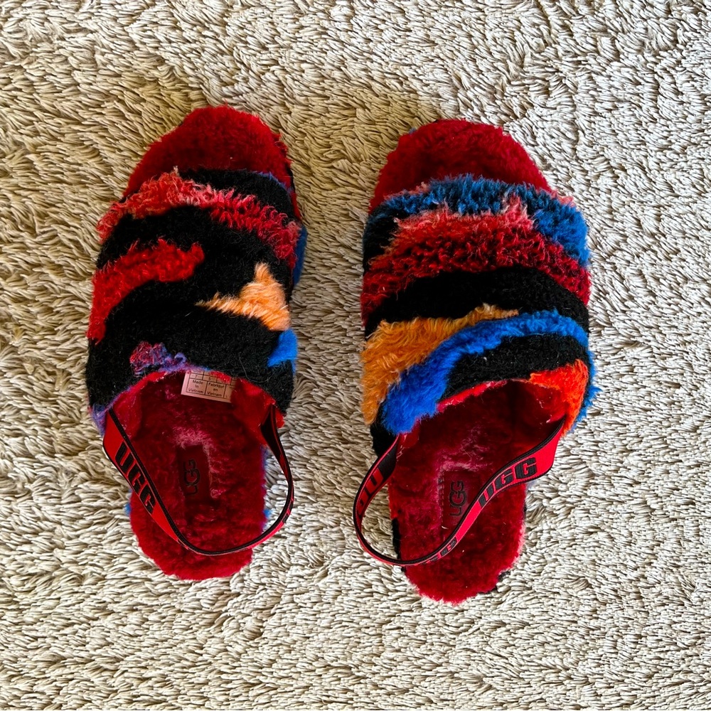 UGG Fluff Yea slippers Sz 7